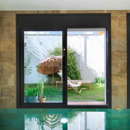 شقة Loft Con Piscina Climatizada De Agua Salada Y Parking En El Centro De Figueres فيغيريس المظهر الخارجي الصورة