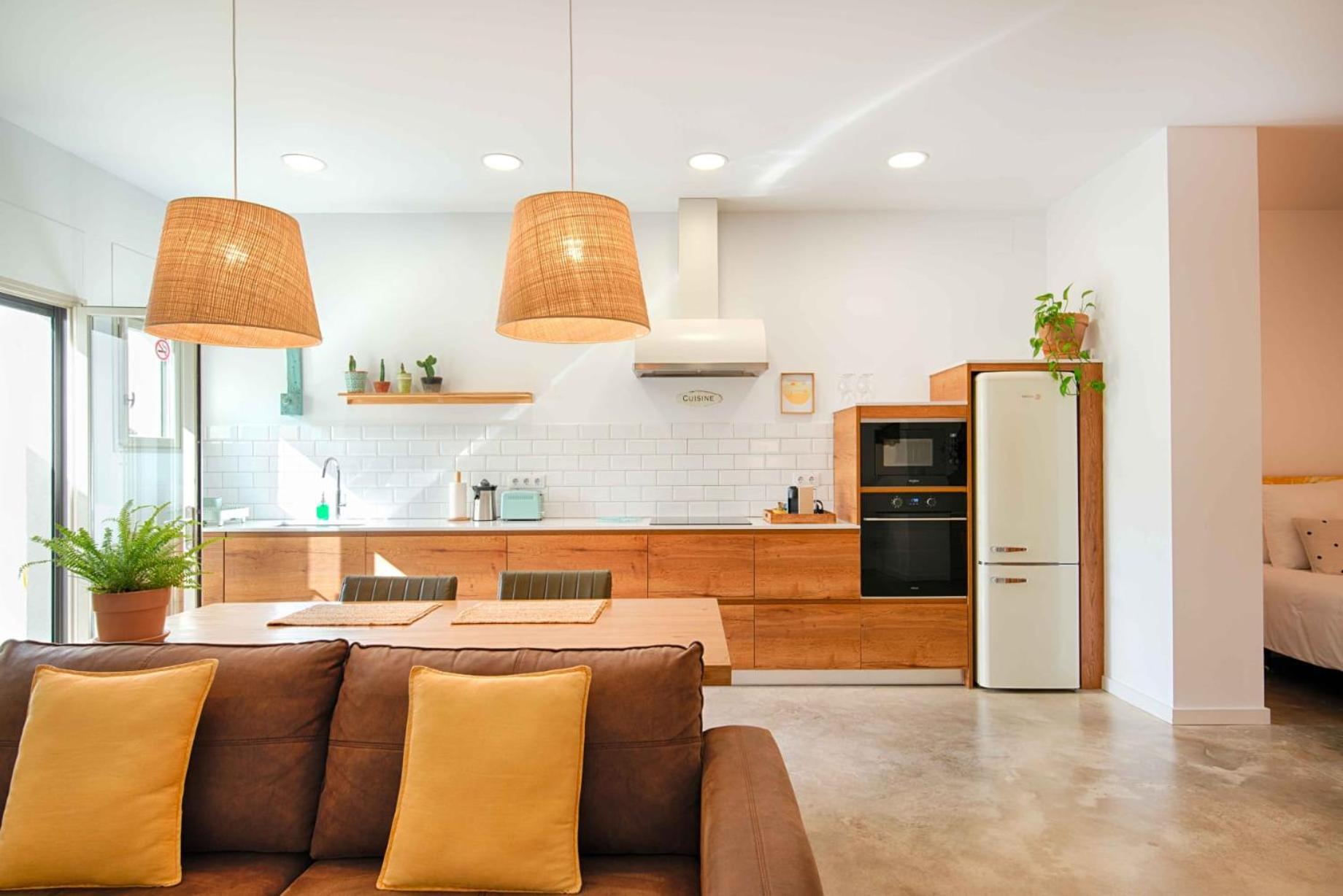 شقة Loft Con Piscina Climatizada De Agua Salada Y Parking En El Centro De Figueres فيغيريس المظهر الخارجي الصورة