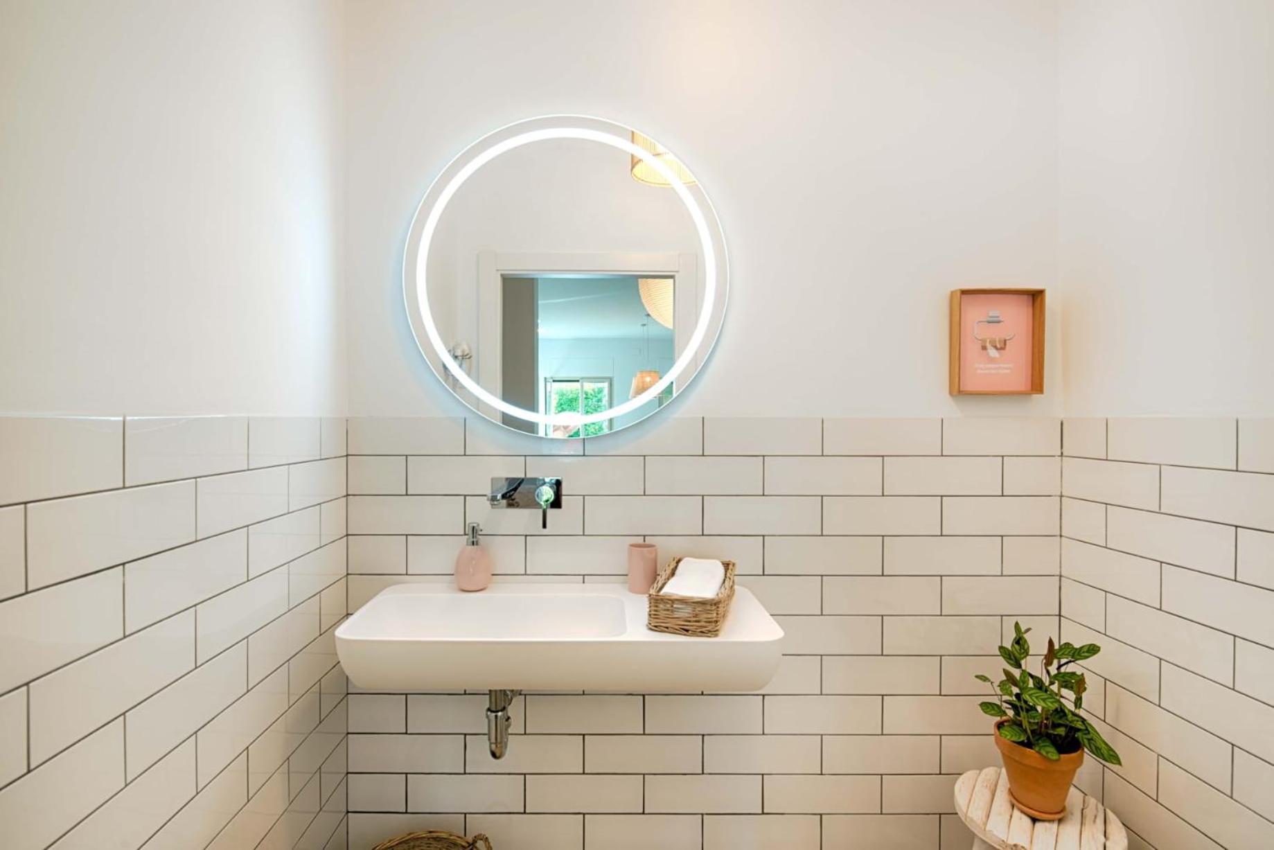 شقة Loft Con Piscina Climatizada De Agua Salada Y Parking En El Centro De Figueres فيغيريس المظهر الخارجي الصورة